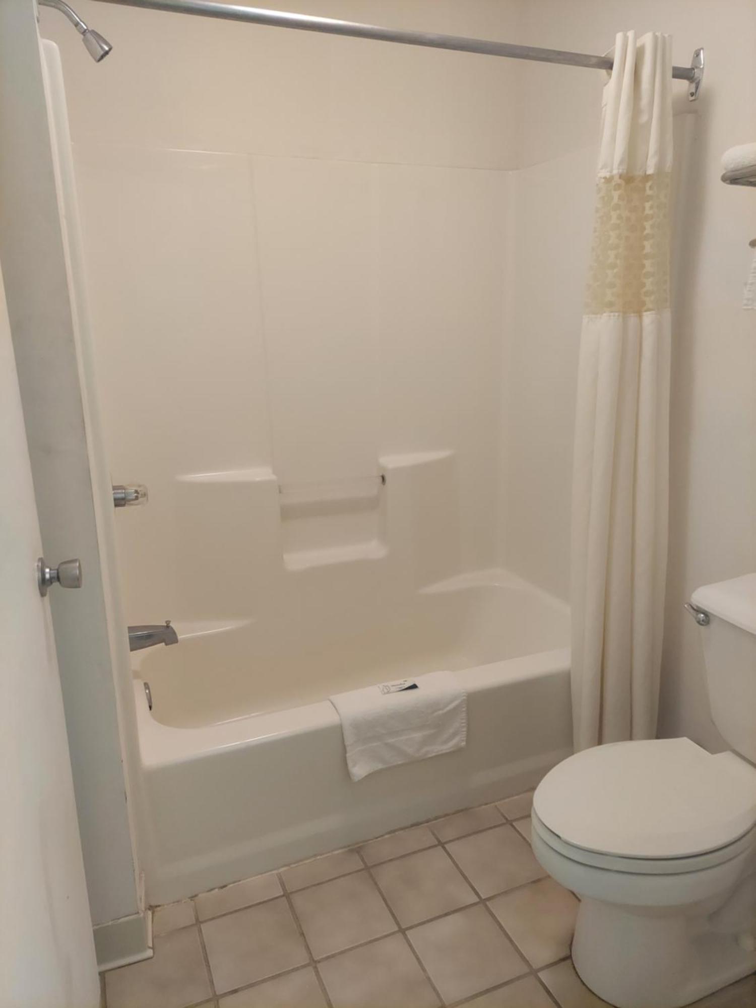 Shelaine Inn Jeffersonville Екстер'єр фото